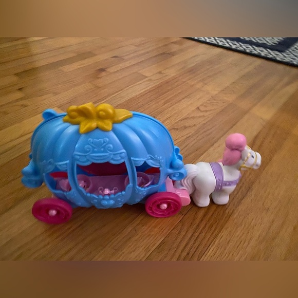 Little People Cinderella Carriage Toy - Picture 4 of 5